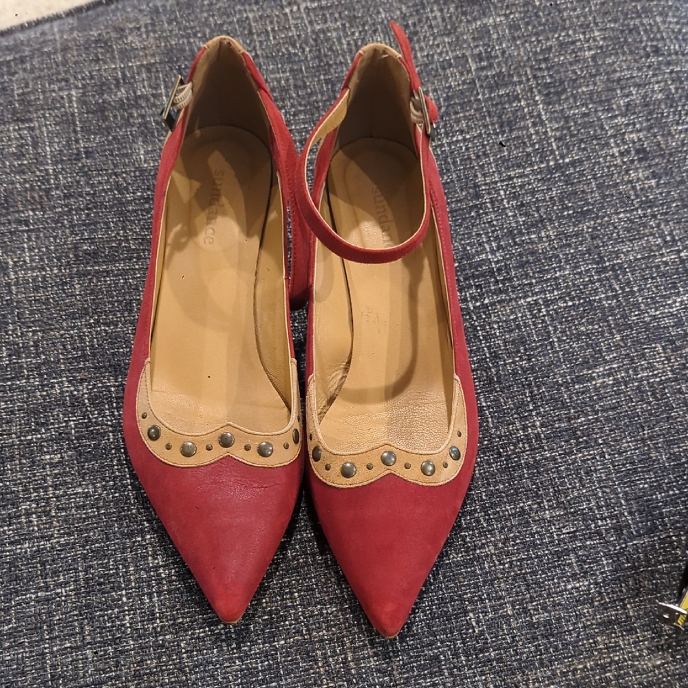 Sundance Red and Tan Heels with Elegant Design